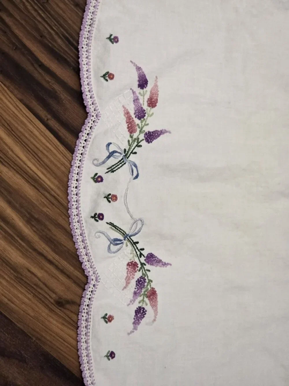 Vtg Hand Embroidered Pillowcase Floral Basket Lavender Scalloped Crochet